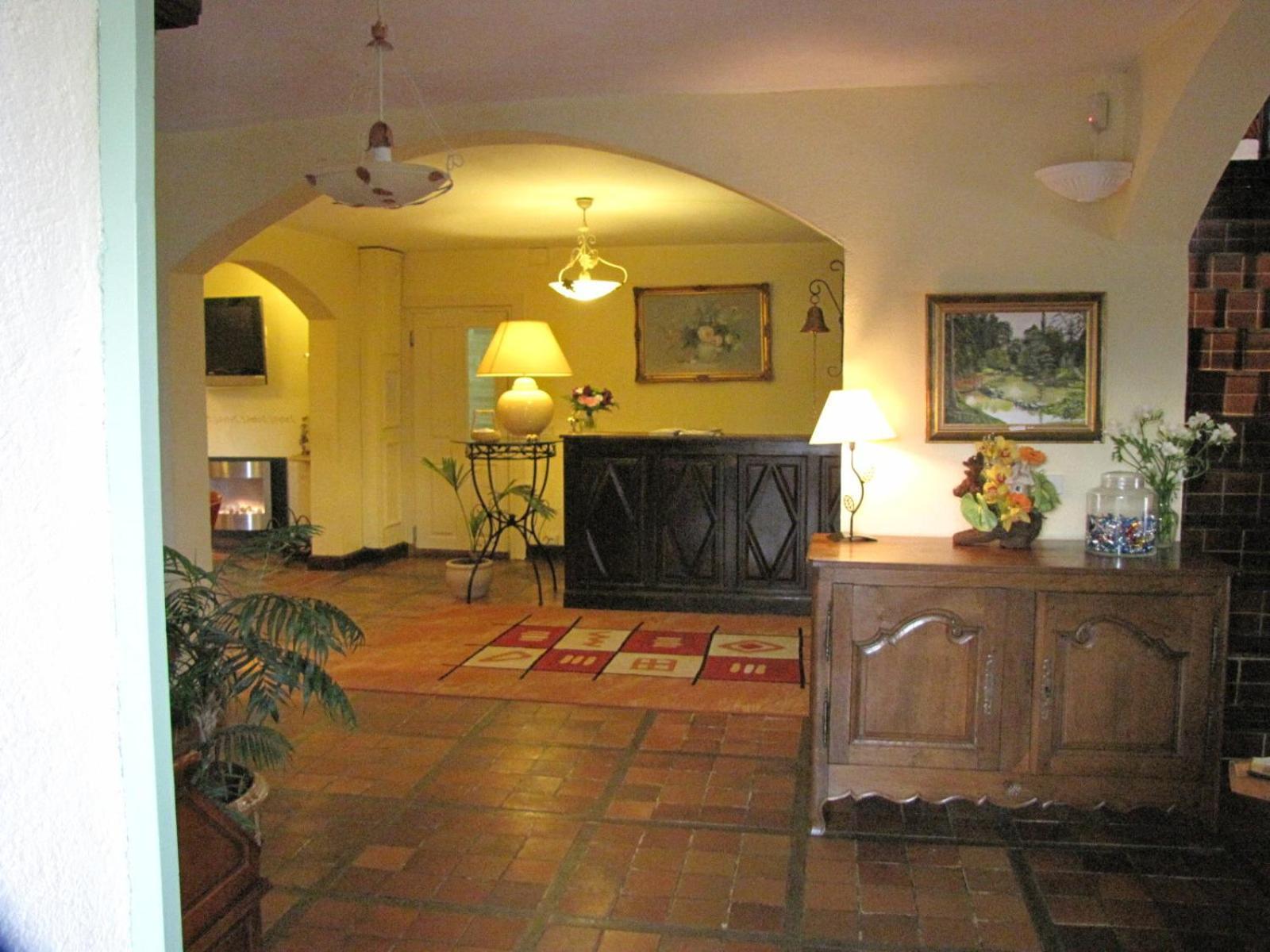 Les Etangs De Guibert Hotel Neufchatel-en-Saosnois Exterior photo