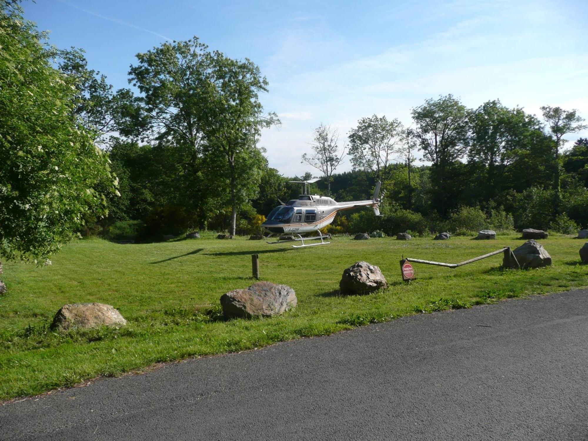 Les Etangs De Guibert Hotel Neufchatel-en-Saosnois Exterior photo
